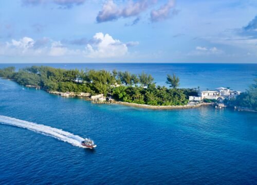 Door-to-door transfer Nassau